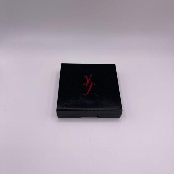 YBF Your Best Friend Neutralizing Face Pressed Powder - Picture 2 of 6